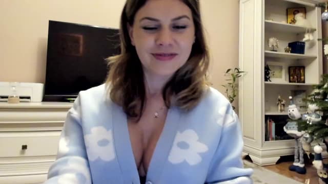 Gallery image thumbnail from Lu126's myfreecams stream on, 12/27/2022, 05:00 image 12 of 20