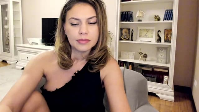 Gallery image thumbnail from Lu126's myfreecams stream on, 01/03/2023, 05:23 image 19 of 20