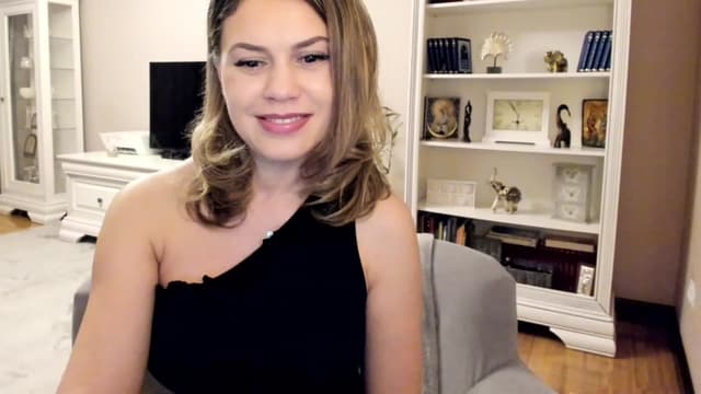 Gallery image thumbnail from Lu126's myfreecams stream on, 01/03/2023, 05:23 image 6 of 20