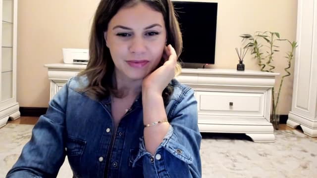 Gallery image thumbnail from Lu126's myfreecams stream on, 01/09/2023, 04:50 image 3 of 20