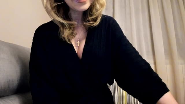 Gallery image thumbnail from Lu126's myfreecams stream on, 01/30/2023, 03:28 image 10 of 20
