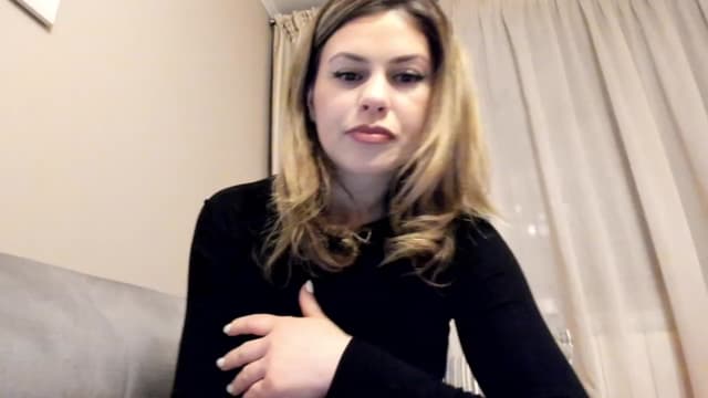 Gallery image thumbnail from Lu126's myfreecams stream on, 02/11/2023, 04:03 image 14 of 20