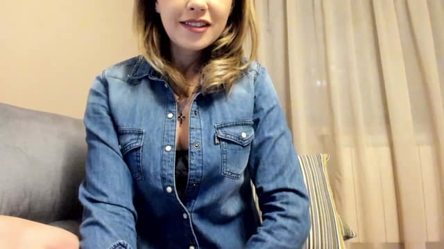 Gallery image thumbnail from Lu126's myfreecams stream on, 02/11/2023, 23:46 image 11 of 20