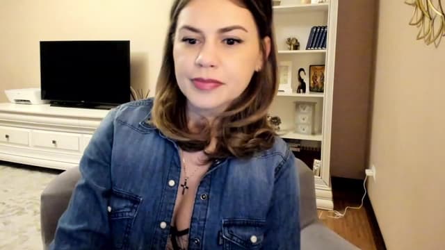 Gallery image thumbnail from Lu126's myfreecams stream on, 03/13/2023, 04:34 image 6 of 20