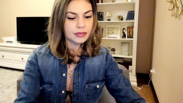 Gallery image thumbnail from Lu126's myfreecams stream on, 03/13/2023, 04:34 image 8 of 20