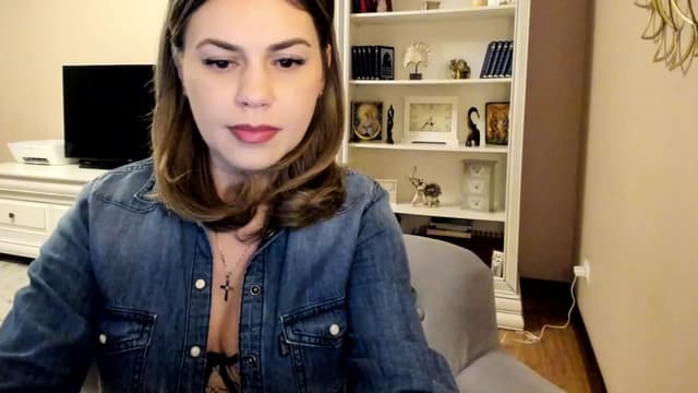 Gallery image thumbnail from Lu126's myfreecams stream on, 03/13/2023, 04:34 image 5 of 20