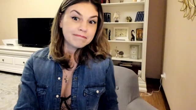 Gallery image thumbnail from Lu126's myfreecams stream on, 03/13/2023, 04:34 image 18 of 20