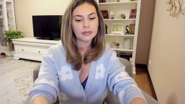 Gallery image thumbnail from Lu126's myfreecams stream on, 11/08/2023, 04:24 image 5 of 20