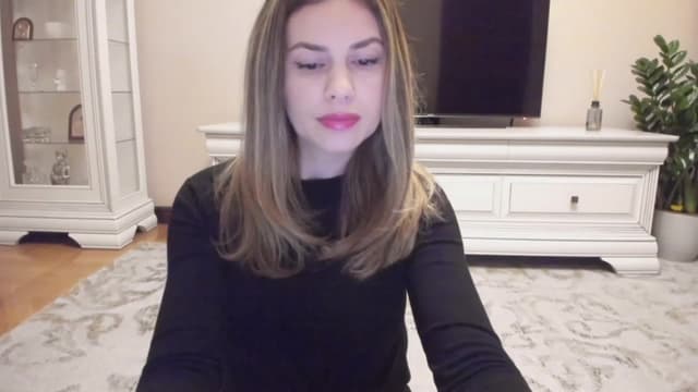Gallery image thumbnail from Lu126's myfreecams stream on, 12/19/2023, 04:03 image 5 of 20
