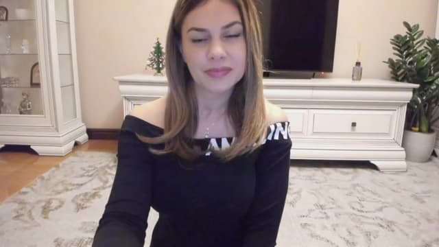 Gallery image thumbnail from Lu126's myfreecams stream on, 12/22/2023, 05:02 image 14 of 20