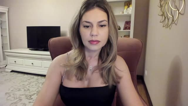 Gallery image thumbnail from Lu126's myfreecams stream on, 02/01/2024, 04:36 image 3 of 20