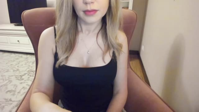 Gallery image thumbnail from Lu126's myfreecams stream on, 03/07/2024, 04:04 image 3 of 20