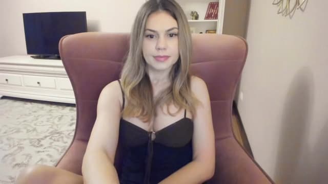 Gallery image thumbnail from Lu126's myfreecams stream on, 03/26/2024, 04:12 image 6 of 20