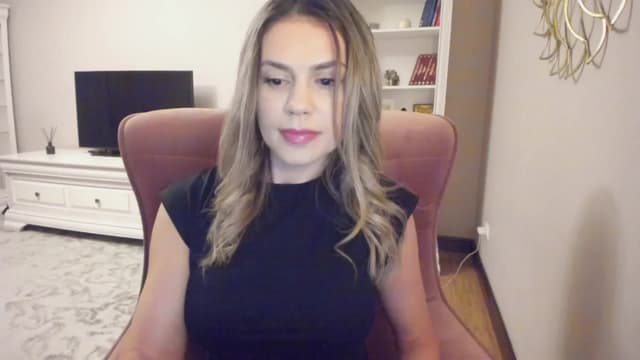 Gallery image thumbnail from Lu126's myfreecams stream on, 05/26/2024, 20:44 image 1 of 20