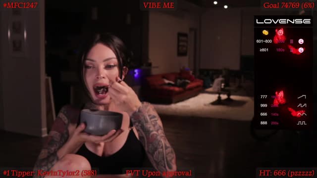 Gallery image thumbnail from LyraG's myfreecams stream on, 03/04/2023, 09:55 image 17 of 20