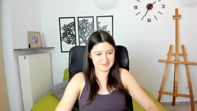Gallery image thumbnail from Maeve's myfreecams stream on, 12/27/2023, 01:03 image 10 of 20