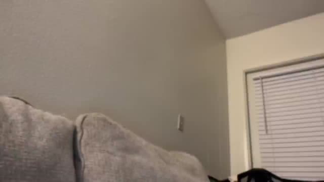Gallery image thumbnail from MamaV's myfreecams stream on, 05/07/2025, 05:55 image 17 of 20