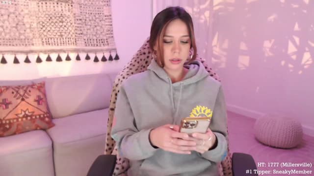 Gallery image thumbnail from Marie's myfreecams stream on, 11/18/2022, 06:19 image 16 of 20