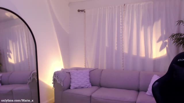 Gallery image thumbnail from Marie's myfreecams stream on, 01/22/2023, 05:15 image 20 of 20