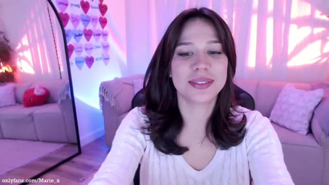 Gallery image thumbnail from Marie's myfreecams stream on, 02/08/2023, 05:07 image 3 of 20