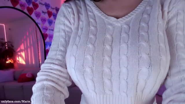 Gallery image thumbnail from Marie's myfreecams stream on, 02/08/2023, 06:47 image 7 of 20