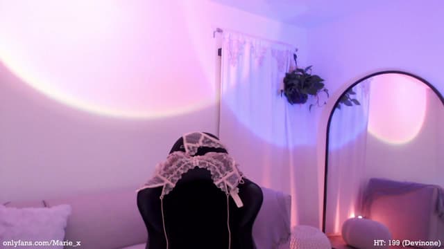 Gallery image thumbnail from Marie's myfreecams stream on, 03/04/2023, 07:05 image 17 of 20