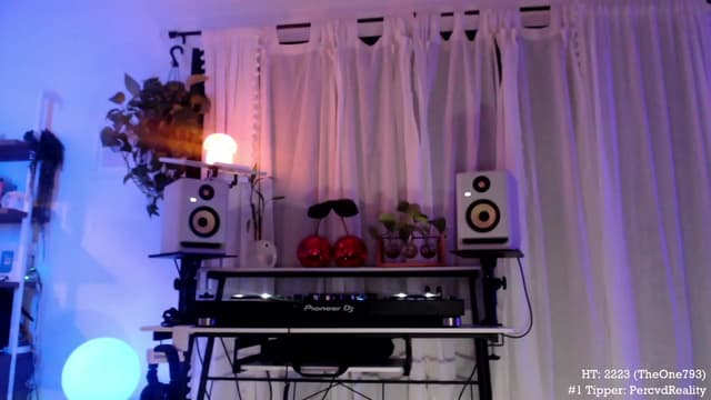 Gallery image thumbnail from Marie's myfreecams stream on, 12/09/2023, 05:30 image 18 of 20