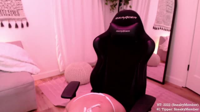 Gallery image thumbnail from Marie's myfreecams stream on, 01/13/2024, 07:52 image 3 of 20