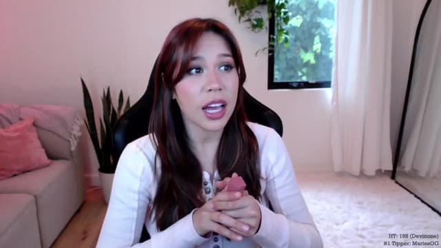 Gallery image thumbnail from Marie's myfreecams stream on, 03/08/2024, 03:05 image 4 of 20