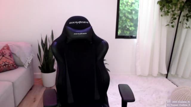 Gallery image thumbnail from Marie's myfreecams stream on, 05/03/2024, 04:07 image 7 of 20