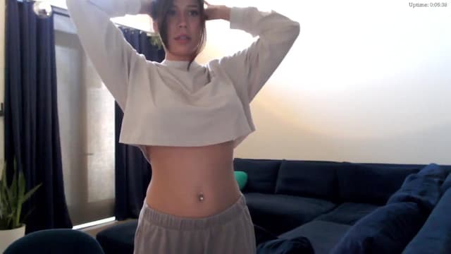 Gallery image thumbnail from Marie's myfreecams stream on, 11/14/2024, 21:45 image 3 of 20
