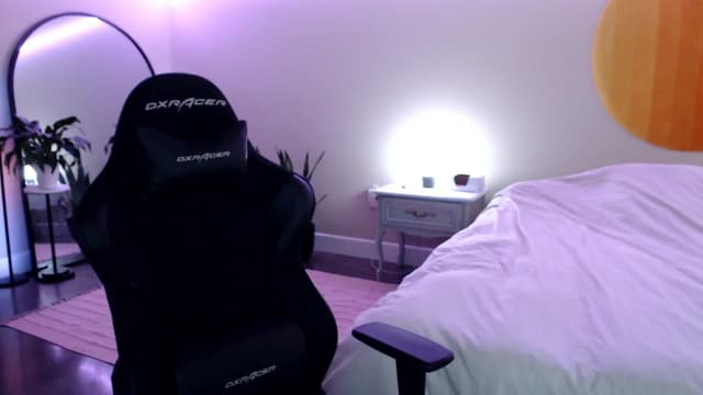 Gallery image thumbnail from Marie's myfreecams stream on, 12/05/2024, 23:20 image 2 of 20
