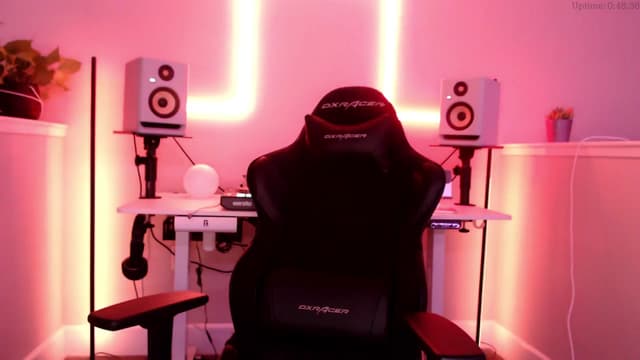 Gallery image thumbnail from Marie's myfreecams stream on, 12/24/2024, 03:06 image 20 of 20