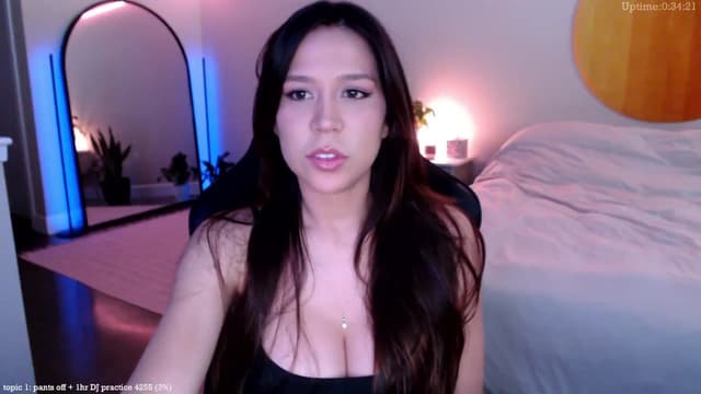 Gallery image thumbnail from Marie's myfreecams stream on, 02/06/2025, 20:55 image 14 of 20