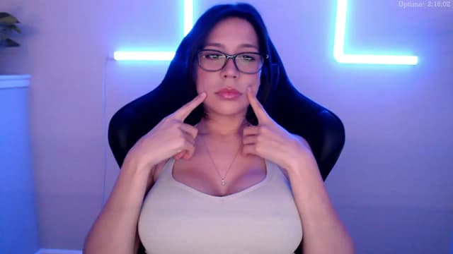 Gallery image thumbnail from Marie's myfreecams stream on, 02/08/2025, 03:34 image 1 of 20