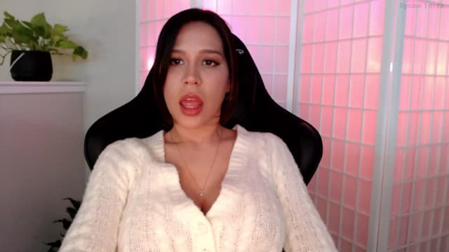 Gallery image thumbnail from Marie's myfreecams stream on, 02/22/2025, 01:44 image 7 of 20