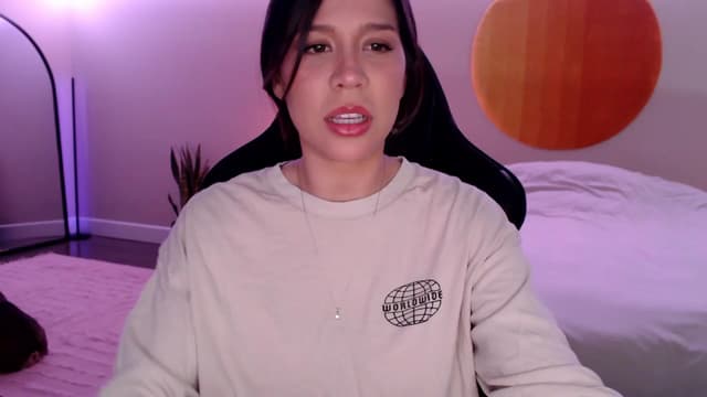 Gallery image thumbnail from Marie's myfreecams stream on, 03/13/2025, 22:23 image 16 of 20