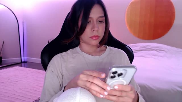 Gallery image thumbnail from Marie's myfreecams stream on, 03/13/2025, 22:23 image 2 of 20