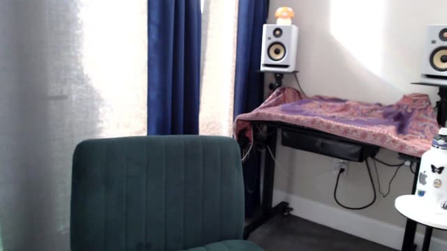 Gallery image thumbnail from Marie's myfreecams stream on, 03/13/2025, 23:26 image 9 of 20