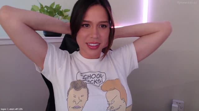 Gallery image thumbnail from Marie's myfreecams stream on, 03/29/2025, 24:05 image 5 of 20