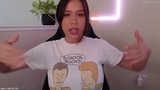 Gallery image thumbnail from Marie's myfreecams stream on, 03/29/2025, 24:05 image 7 of 20