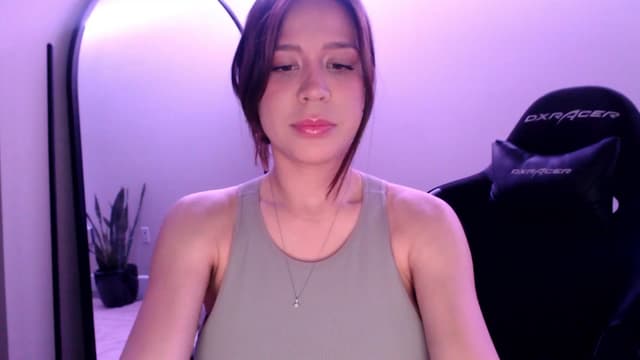 Gallery image thumbnail from Marie's myfreecams stream on, 04/12/2025, 24:42 image 6 of 20