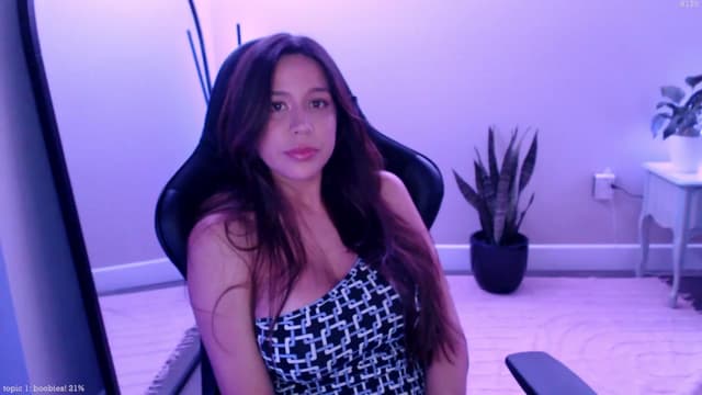Gallery image thumbnail from Marie's myfreecams stream on, 06/21/2025, 02:08 image 20 of 20