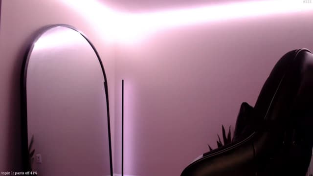 Gallery image thumbnail from Marie's myfreecams stream on, 06/24/2025, 04:12 image 9 of 20