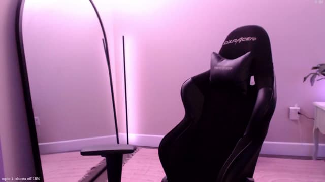 Gallery image thumbnail from Marie's myfreecams stream on, 06/25/2025, 21:37 image 3 of 20
