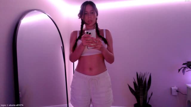 Gallery image thumbnail from Marie's myfreecams stream on, 06/25/2025, 21:37 image 16 of 20
