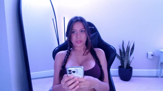 Gallery image thumbnail from Marie's myfreecams stream on, 06/28/2025, 01:39 image 10 of 20