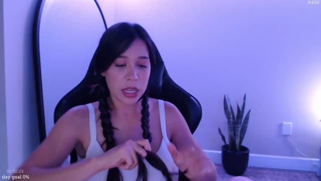 Gallery image thumbnail from Marie's myfreecams stream on, 09/11/2025, 22:03 image 2 of 20