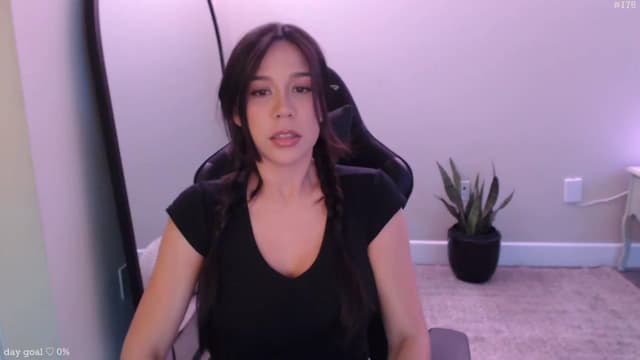 Gallery image thumbnail from Marie's myfreecams stream on, 01/28/2026, 24:01 image 1 of 20