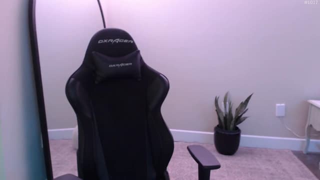 Gallery image thumbnail from Marie's myfreecams stream on, 04/14/2026, 22:41 image 1 of 20